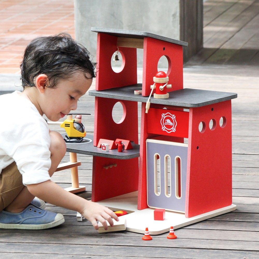 La caserne de pompier - Plan Toys en bois