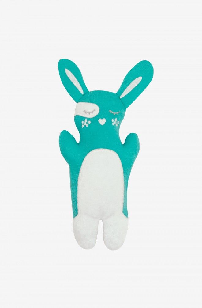 fifou le lapin en coton bio de chez Kadolis, dans sa pochette