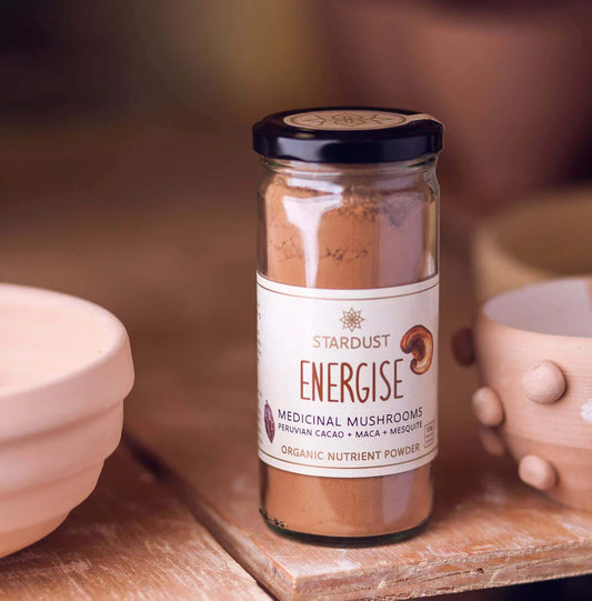 Cacao energise : complément alimentaire à base de cacao péruvien et champignons médicinaux en poudre.
Pour rebooster votre système immunitaire!